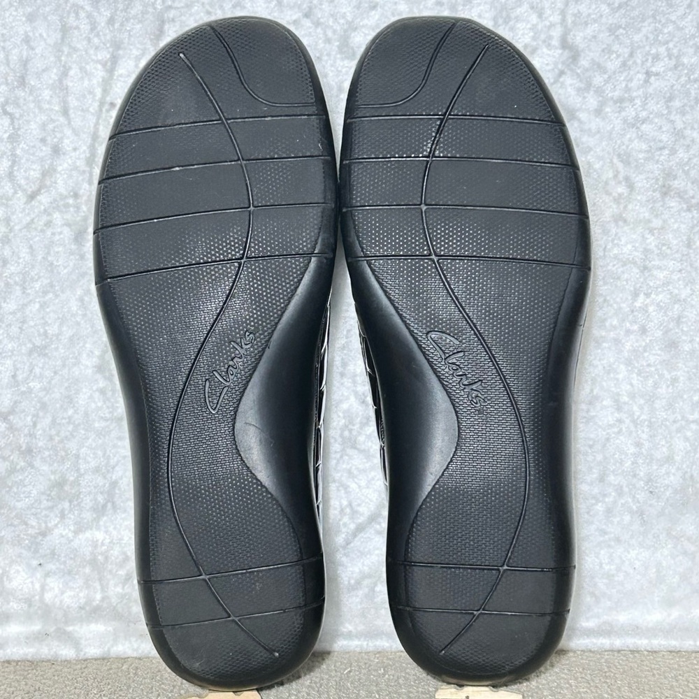 Clarks Womens Black Patent Crocodile Ashland Jam Slip On Loafer Shoes SZ 7M - Picture 8 of 11